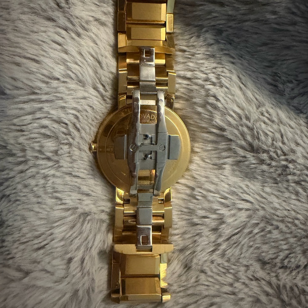 Movado
Men's Swiss Sapphire Gold-Tone PVD Stainless Steel Bracelet Watch 39mm - Picture 11 of 16